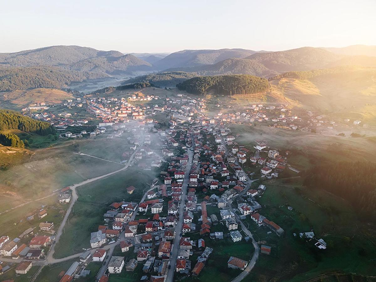 Къща за гости Люнгови Zmeitsa Екстер'єр фото